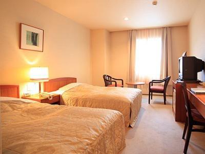Hotel Pearl City Kurosaki Kitakyushu Bagian luar foto
