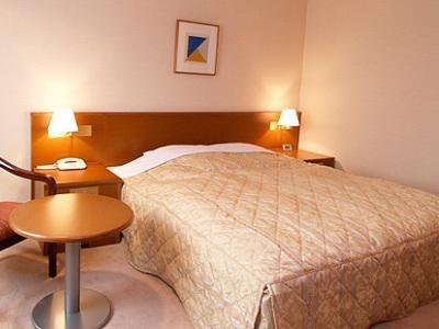 Hotel Pearl City Kurosaki Kitakyushu Bagian luar foto